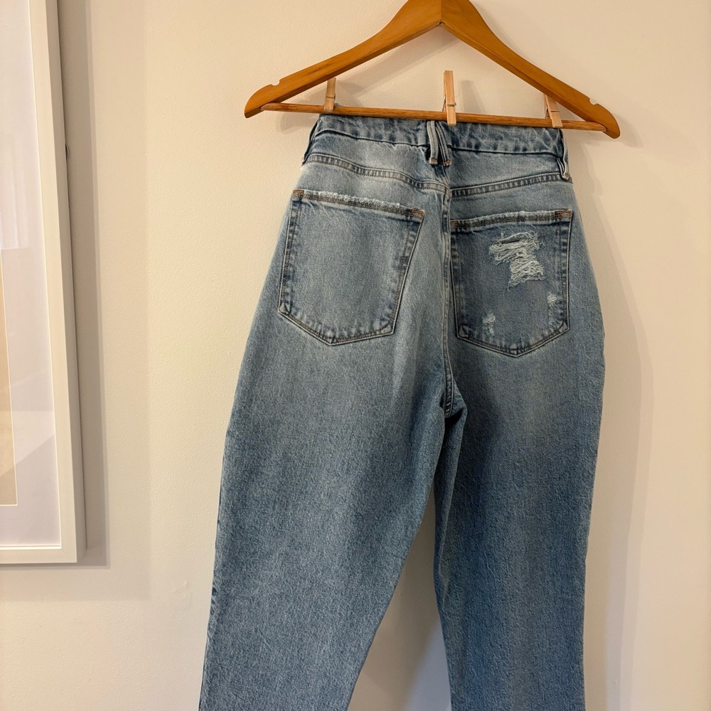 Good American Light Blue Distressed Straight Leg Jeans - Picture 3 of 7